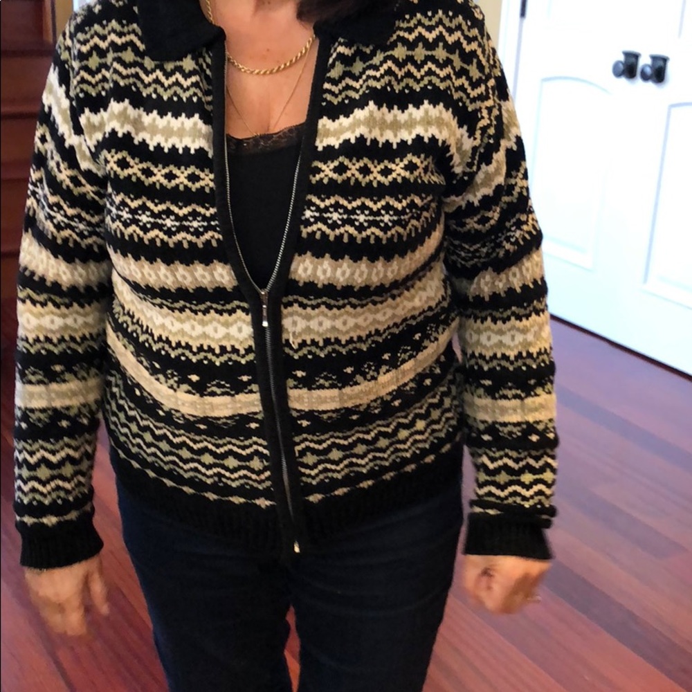 Cardigan sweater